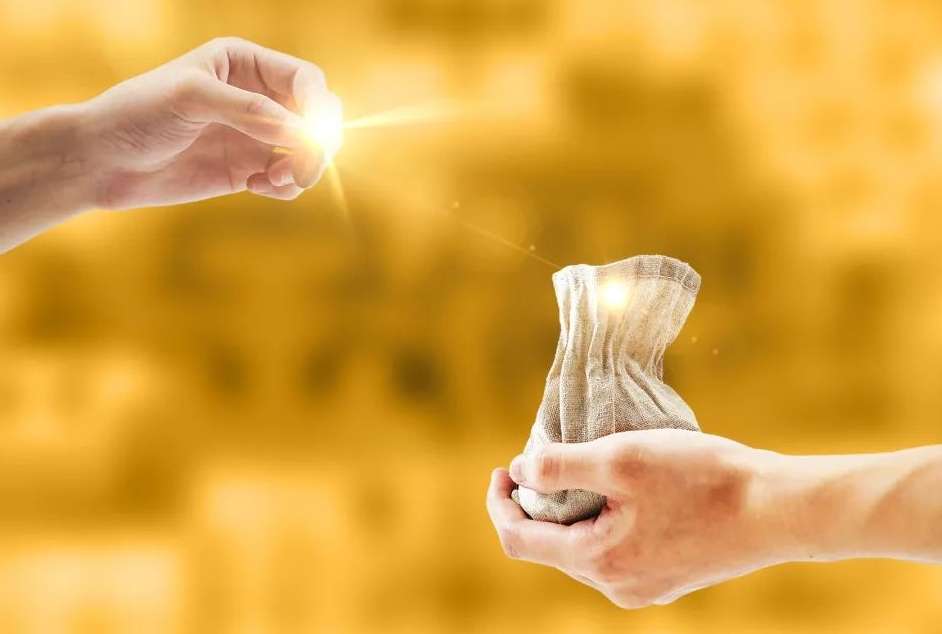 Why is the China 100 ETF Popular?
